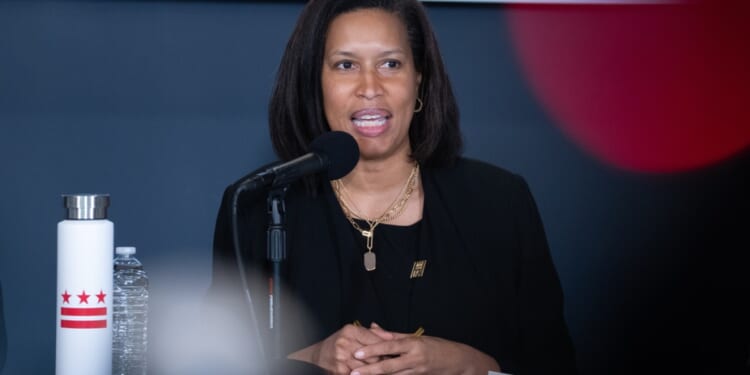 DC city council defies Bowser on body camera and police bills