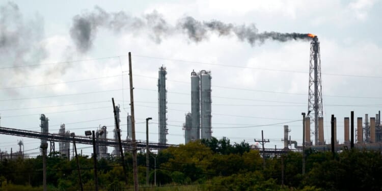 Fire engulfs massive Texas oil refinery in Port Arthur