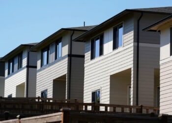 Housing bill gets industry pushback over ban on purchases by large investors