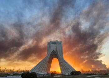 Iranians need to get online to topple the regime