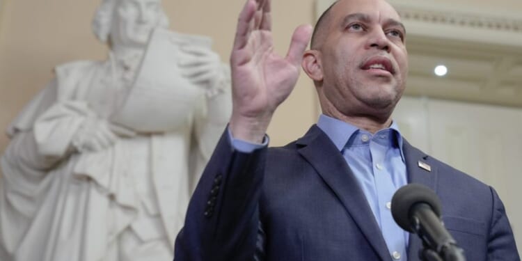 Jeffries says any extra funding for Iran war is 'beyond the pale'