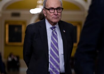 Kim latest Dem to eschew Schumer leadership endorsement