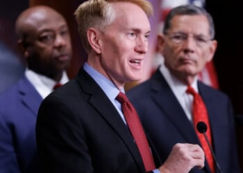 Lankford says Democrats made 'absurd' demand for no ICE polls