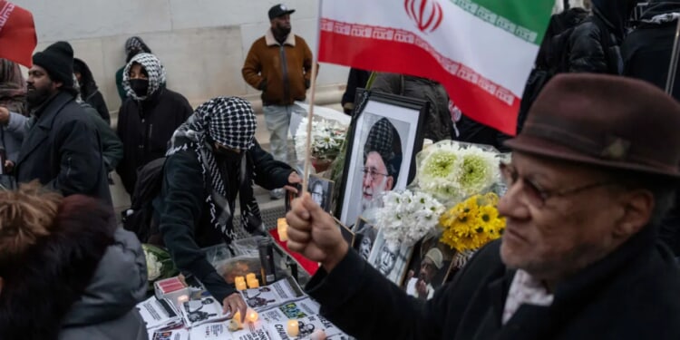 NYPD investigates suspicious devices at anti-Islam protest brawl