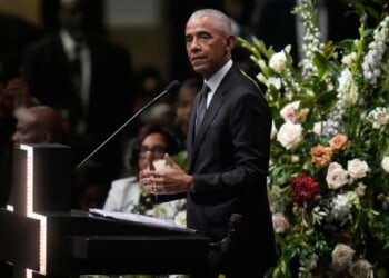 Obama says its 'hard to hope' in Trump era