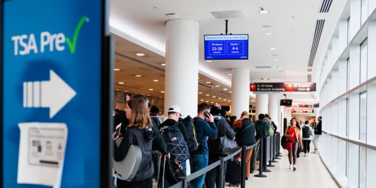 Port Authority sends civilian security employees to support TSA