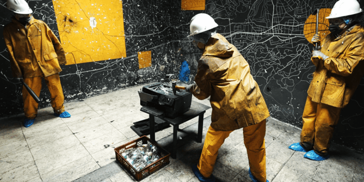 Reporter confronts radio hosts for smashing statue of Jesus: 'Would you smash a symbol of the prophet Muhammad?'