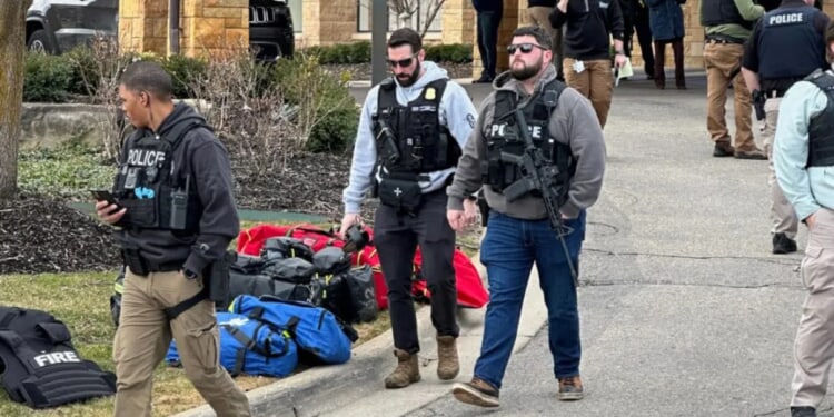 Suspect in Michigan synagogue attack killed by security