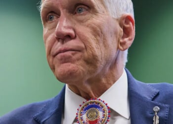Tillis criticizes both parties on shutdown and questions Trump's Iran policy