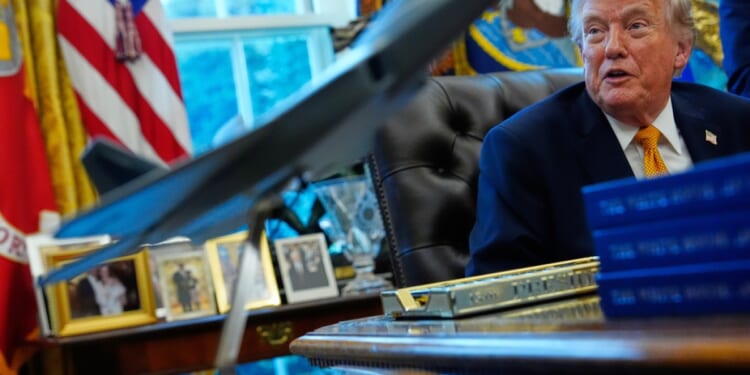 Trump dismisses allies as he seeks to secure the Strait of Hormuz