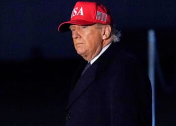 Trump dodges questions on Iran after returning to Washington