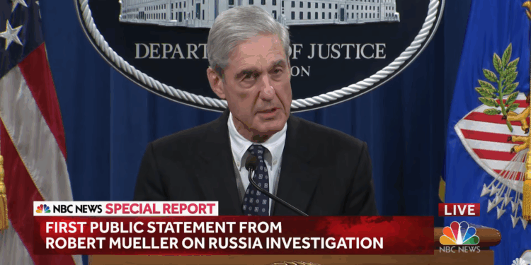 Robert Mueller speaking at a presser.
