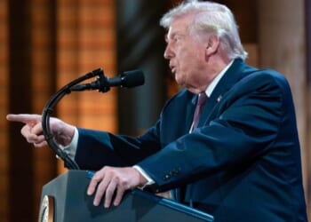 WHCA dinner gives Trump chance to hit media critics