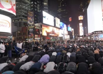 Muslim prayer at Times Sq