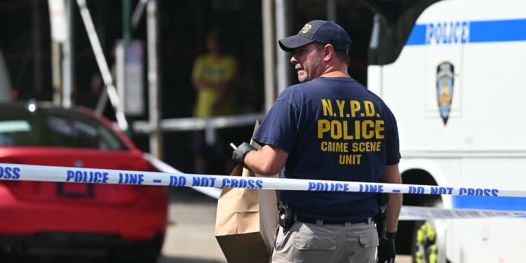 Convicted murderer and rapist killed by cop during parole warrant arrest allegedly refused to drop gun