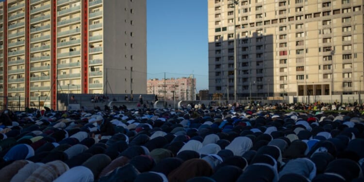 French court overturns police ban on 'Gathering of the Muslims' over Easter weekend