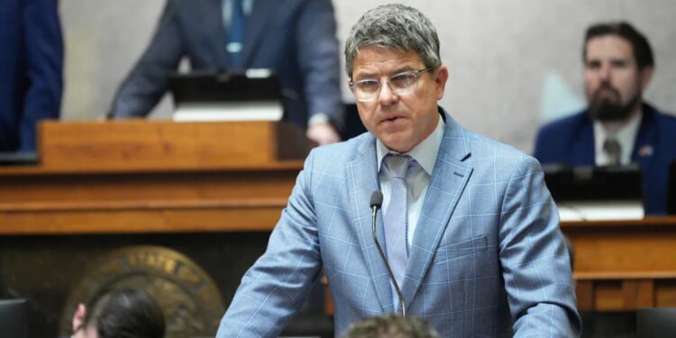 Midwest nasty: ‘Hoosier nice’ gets swamped in Trump White House’s redistricting revenge tour against Indiana Republicans