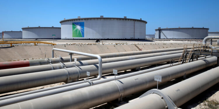 Are There Really Alternatives to the Strait of Hormuz?