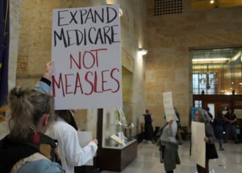 Democratic doctors run anti-MAHA campaigns for midterm elections