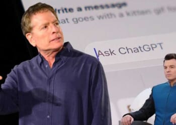 'Airplane' auteur: I'm funnier than AI; 'fine for Seth MacFarlane' but not for me!