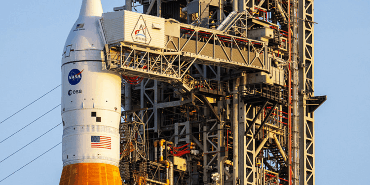 America returns to the moon: How to watch Artemis II launch