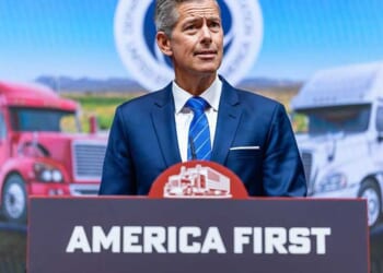 DOT's Duffy earns high praise from American truckers for turning industry concerns into real policy wins