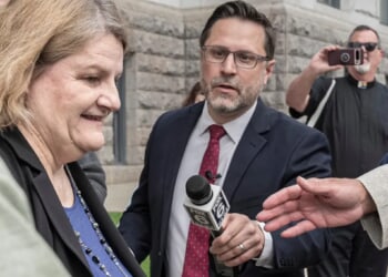 Former Milwaukee judge to be sentenced in illegal immigrant escape case