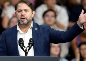 Gallego says he must 'look at' 2028 presidential bid to win Latinos
