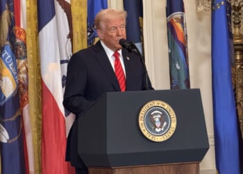 How Trump Can Turn Iran Critiques Into Midterm Momentum