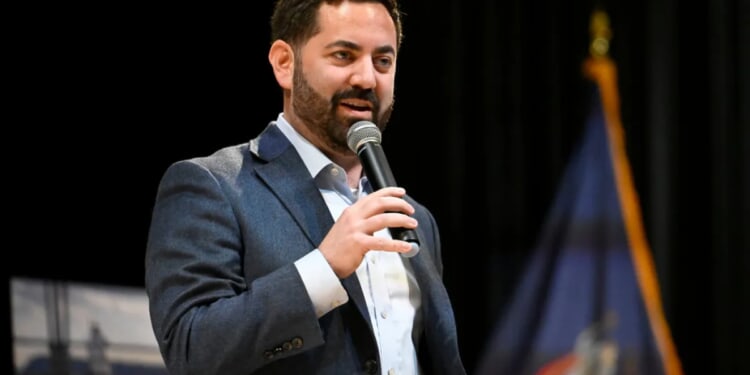 Mike Lawler faces constituents angry over Iran war support in town hall