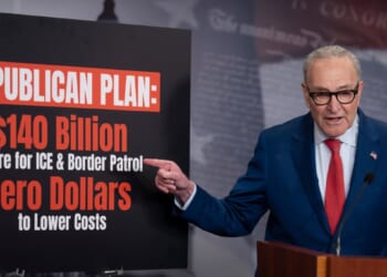 Mullin calls Schumer a 'lying scumbag' for ripping ICE and CBP