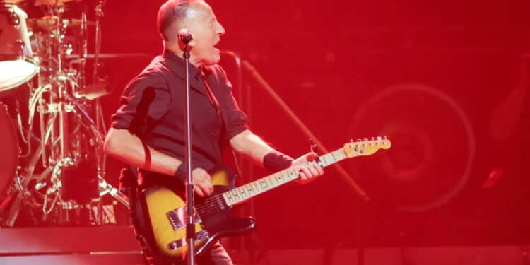 Trump calls for MAGA boycott against Bruce Springsteen's political concert tour